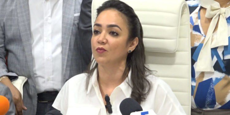 Faride anuncia que «por decisión estratégica» del PRM no competirá en próximas elecciones