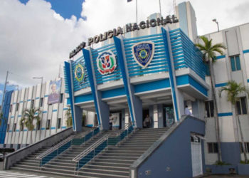 Un hombre mata y mutila a una mujer en una torre del Ensanche Piantini