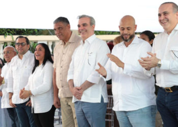 Se inician los trabajos de la primera etapa del Parque Solar Dominicana Azul, en Arroyo Salado