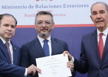 Colombia otorga 10,300 becas para dominicanos