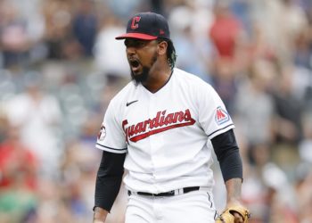 Cachorros estarían interesados en este estelar cerrador dominicano (informe)