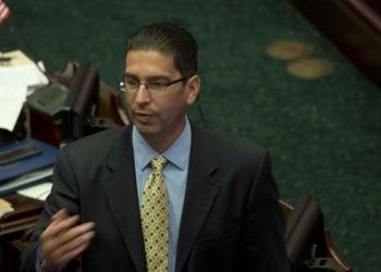 Representante Rodríguez Aguiló presenta queja contra su colega Mariana Nogales