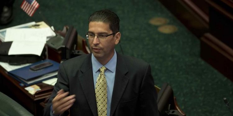 Representante Rodríguez Aguiló presenta queja contra su colega Mariana Nogales