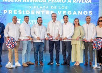 Presidente Abinader inaugura avenida Pedro A. Rivera y Plaza Presidentes en La Vega
