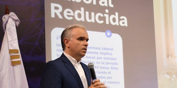 Ministerio de Trabajo lanza plan piloto que busca reducir la semana laboral