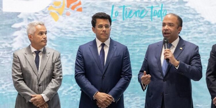 Formalizan acuerdo para construir dos hoteles en Punta Bergantín por más de 200 millones de dólares