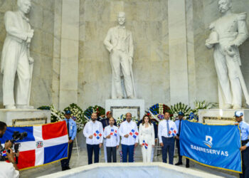 Banreservas rinde homenaje a los héroes de la patria