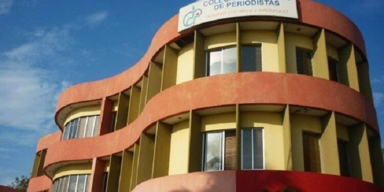 Colegio de Periodistas destaca participación y orden en el proceso electoral