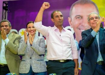 Danilo Medina afirma que Domingo Contreras será el próximo alcalde del Distrito Nacional