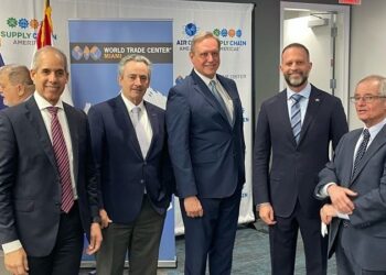 DGA y AMCHAMDR buscan socios logísticos en World Trade Center Miami