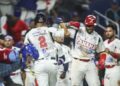 Jonrones de Jhonny Santos y Christian Bethancourt dan triunfo a Chiriquí sobre Licey