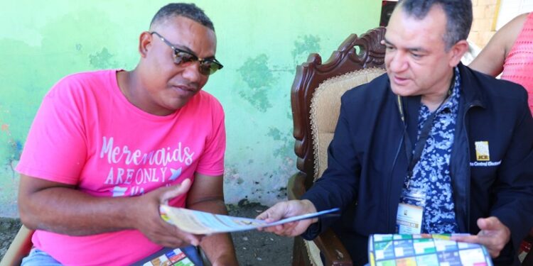 Presidente de la JCE llama a la población a votar temprano este 18 de febrero