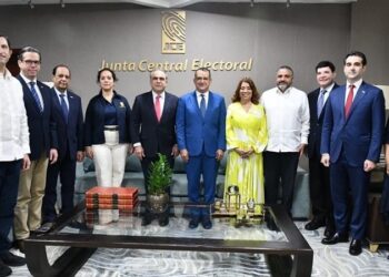 Pleno la JCE recibe visita del CONEP, que expresa confianza en su trabajo