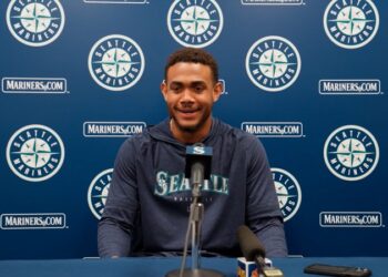 Julio listo para dejar atrás la “maldición de segundo año” en Seattle