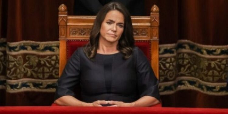 Presidenta de Hungría dimite tras escándalo sobre abuso infantil