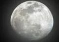 ¿Por qué la Luna se está encogiendo?