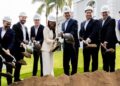 Anuncian expansión de farmacéutica en Manatí