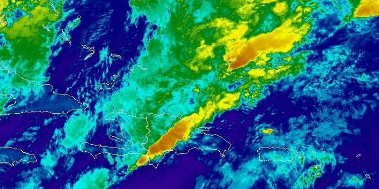 Sistema frontal genera nublados con aguaceros, tronadas y ráfagas de viento