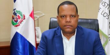 Alcántara acusa a la oposición de crear incertidumbre con canasta básica alimentaria