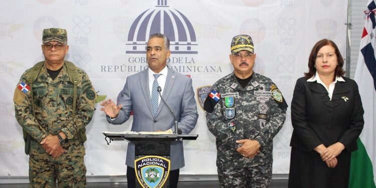 Sacan de las calles cerca de 2 mil armas de fuego
