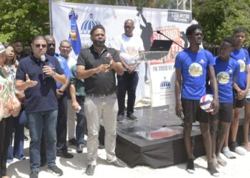 Francisco Camacho da apertura Juegos Deportivos y Recreativos Semana Santa 2024