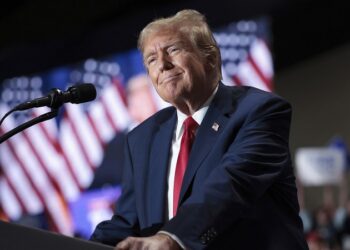 Unánime decisión de la Corte Suprema allana el camino de Trump para las presidenciales