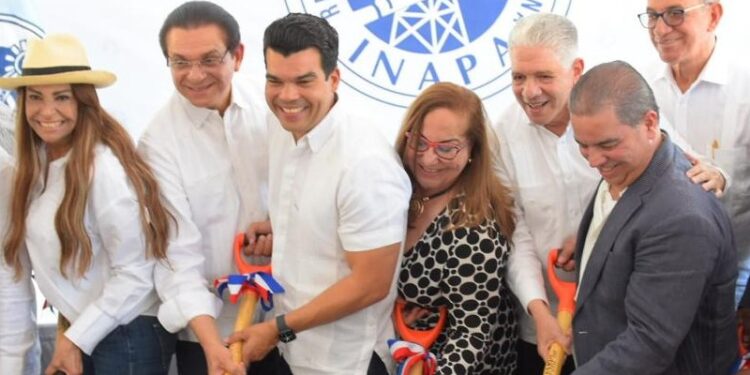 Se inician los trabajos de construcción del alcantarillado sanitario de Licey al Medio