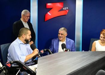 Miguel Vargas reta al gobierno a presentar un área de servicio donde pueda exhibir éxito