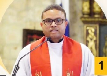 Padre critica sistema de justicia, pide a Dios perdonar a quienes pueden pagar abogados de renombre