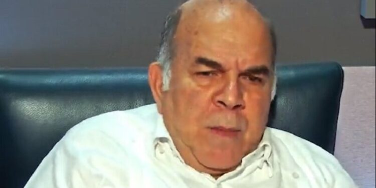 Pelegrín Castillo llama al presidente Abinader a rechazar establecer campamentos de refugiados haitianos