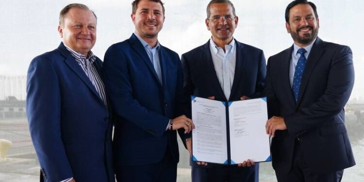 Gobernador Pierluisi anuncia acuerdo para remodelación del Army Terminal