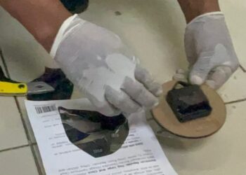 Frustran envío de 16 laminas de cocaína a Europa