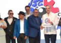 Luis Abinader recibe apoyo de decenas de artistas