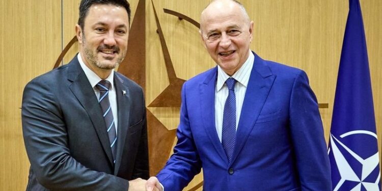 Argentina solicita su ingreso a la OTAN como socio global