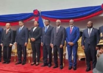 Asume Consejo de Transición haitiano en medio de designación de primer ministro