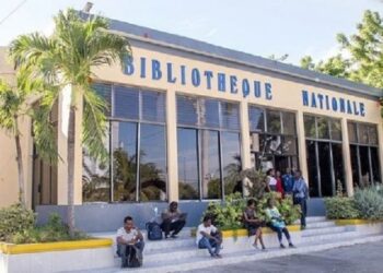 Bandas armadas asaltan la Biblioteca Nacional de Haití