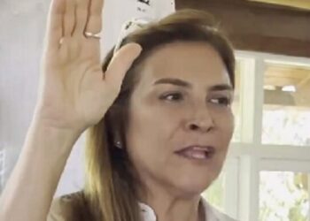 Hipólito y Carolina Mejía juramentan a exdirigentes del PLD y la Fuerza del Pueblo