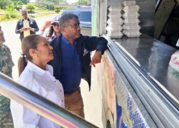 Comedores Económicos del Estado asisten a familias afectadas por inundaciones