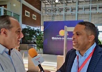 Air Europa elogia crecimiento turismo y anuncia primer vuelo ruta Madrid-Santiago