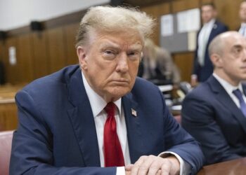 Inicia un histórico juicio penal contra Trump