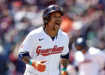 J-Ram dio un grand slam después de no uno, ni dos, ¡sino 10 pitcheos!