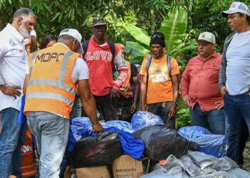 Obras Públicas inaugura el programa «Mi Autopista Limpia»