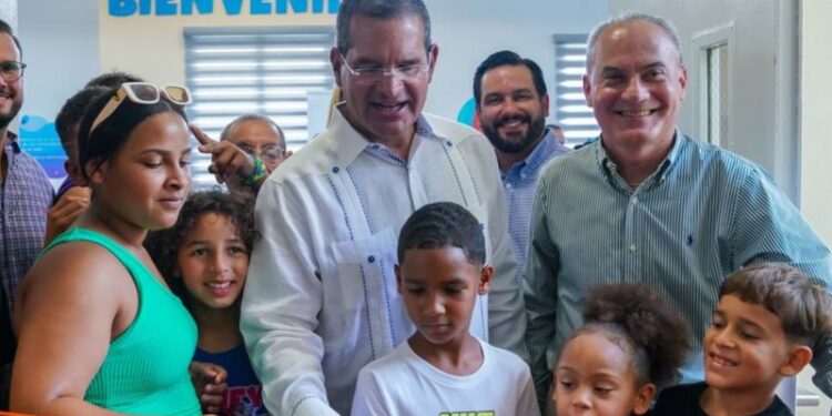 Gobernador inaugura nuevo Centro Educativo Tecnológico en el residencial San Fernando