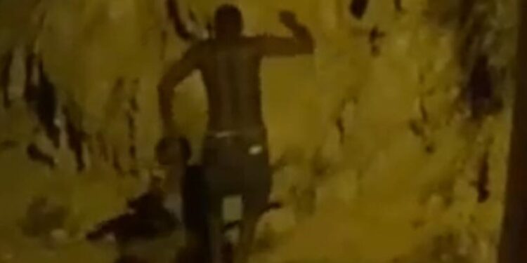 Policía Nacional apresa hombre captado en video agrediendo a su pareja en Dajabón