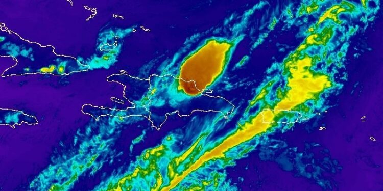 Vaguada seguirá generando fuertes lluvias sobre el país