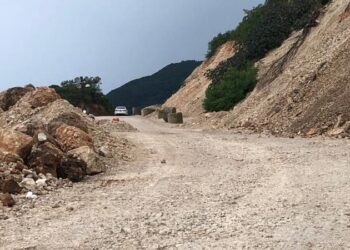 MOPC dispone el cierre al tránsito de un tramo de la carretera Barahona-Enriquillo por las lluvias