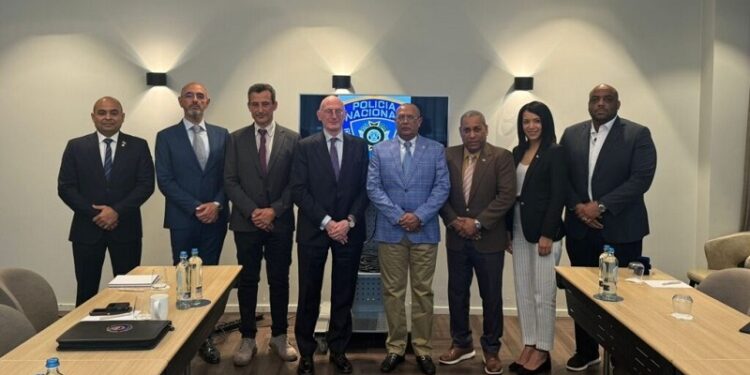 Director general de la Policía participa en encuentro sobre Seguridad Internacional