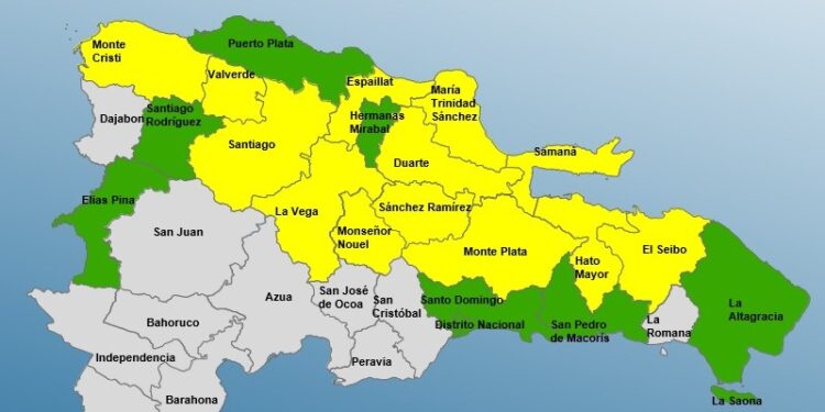 El COE mantiene 21 provincias en alerta por lluvias
