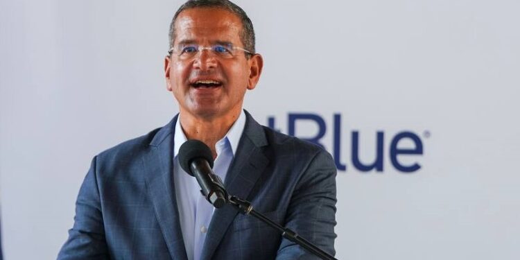 Gobernador Pierluisi anuncia expansión de operaciones de JetBlue en Puerto Rico