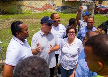 Gobierno inicia entrega de ayudas a familias afectadas por las lluvias en Villa Tapia y Salcedo